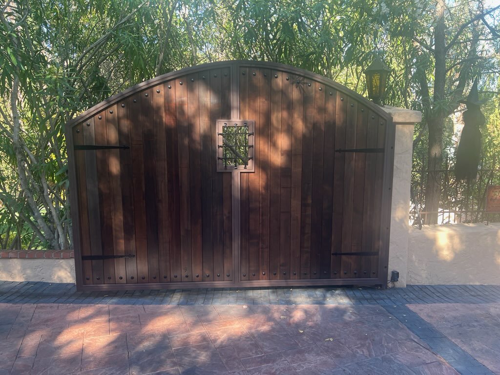 Custom Gate Installation